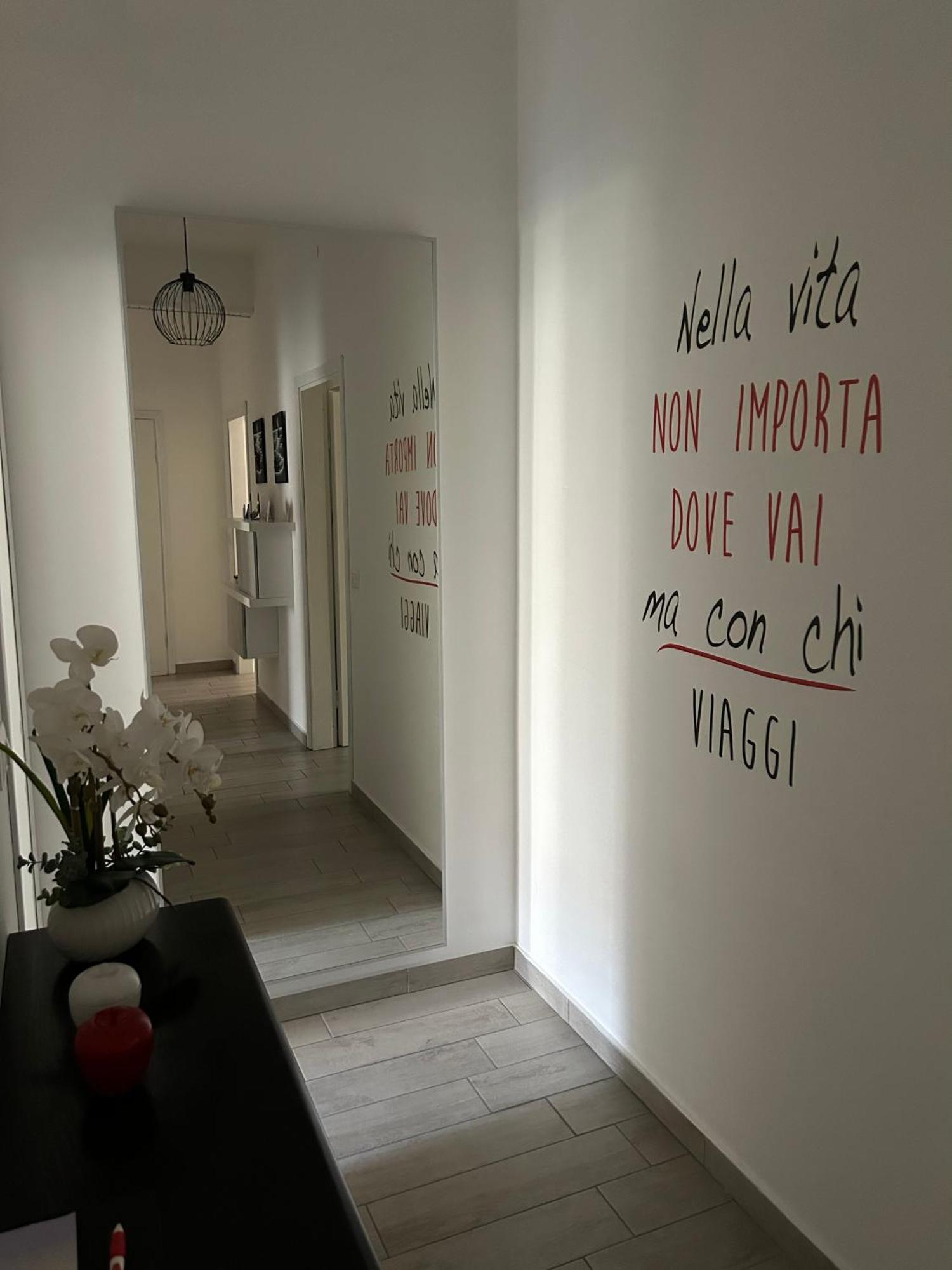 Appartamento Veronica, Per Lavoro E Relax Corsico Buitenkant foto